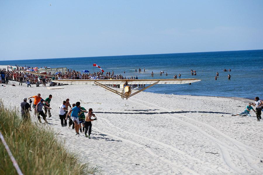 Мчатся самолёты ниже облаков: как прошёл День полётов на Куршской косе