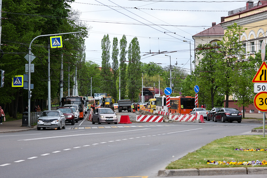 Ради трамвая придется потерпеть: что происходит на пр. Мира из-за перекладки рельсов (фото)