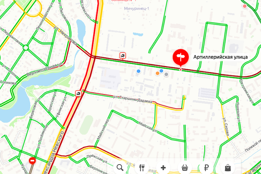 Очевидцы: на Артиллерийской сбили велосипедиста, образовалась пробка (фото)