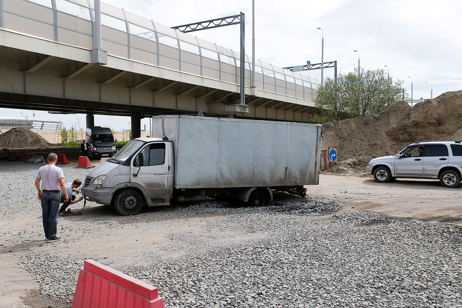 Глава Калининграда пообещал привести в порядок временную дорогу на Павлова