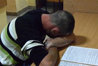 В Калининграде пьяный водитель врезался в две машины и заснул в отделе ГИБДД