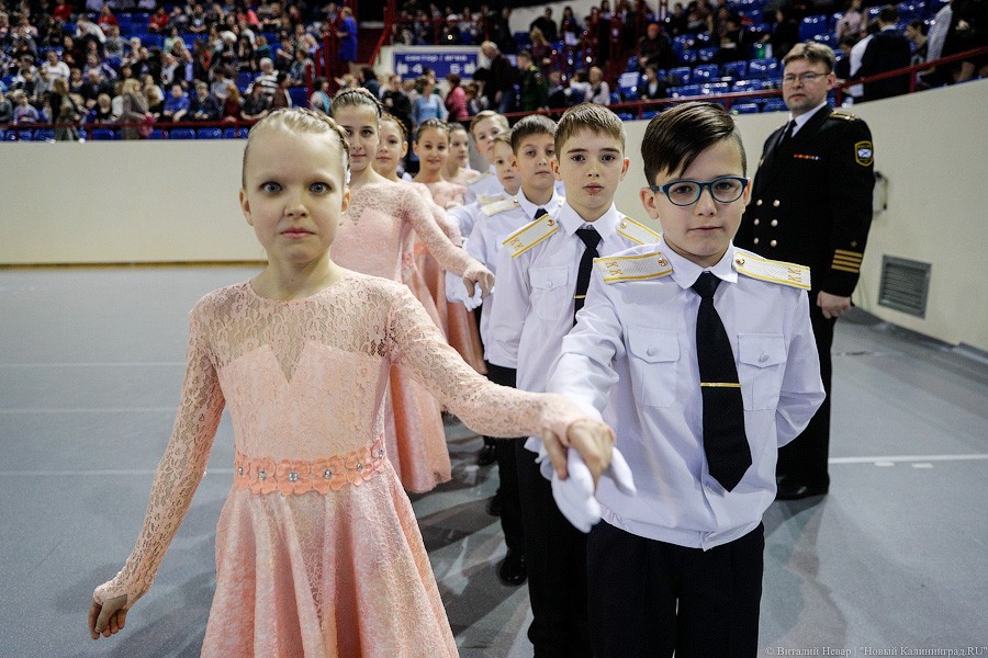 Танцы с министрами: чем запомнился кадетский бал в Калининграде