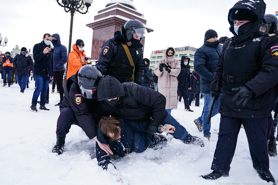 «И ты не бойся»: в Калининграде прошла новая акция в поддержку Навального (фото)