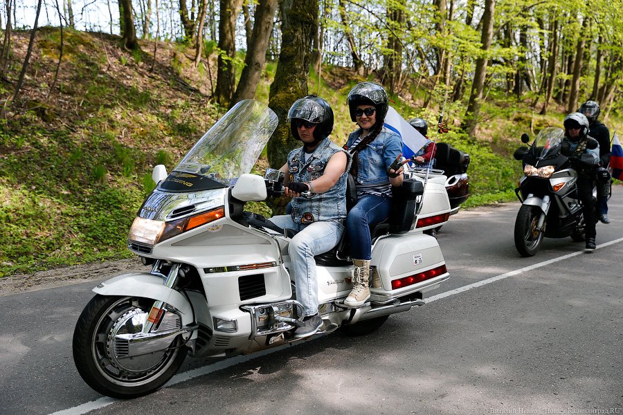 Своими силами: под Калининградом открыли мемориал воинам-мотоциклистам (фото)