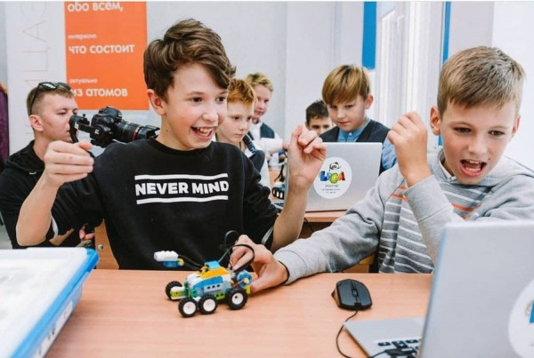 С роботом на «ты», или где учат детей робототехнике в Калининграде