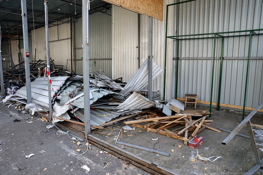 Последние могикане: как сносят промтоварные ряды Центрального рынка (фото)