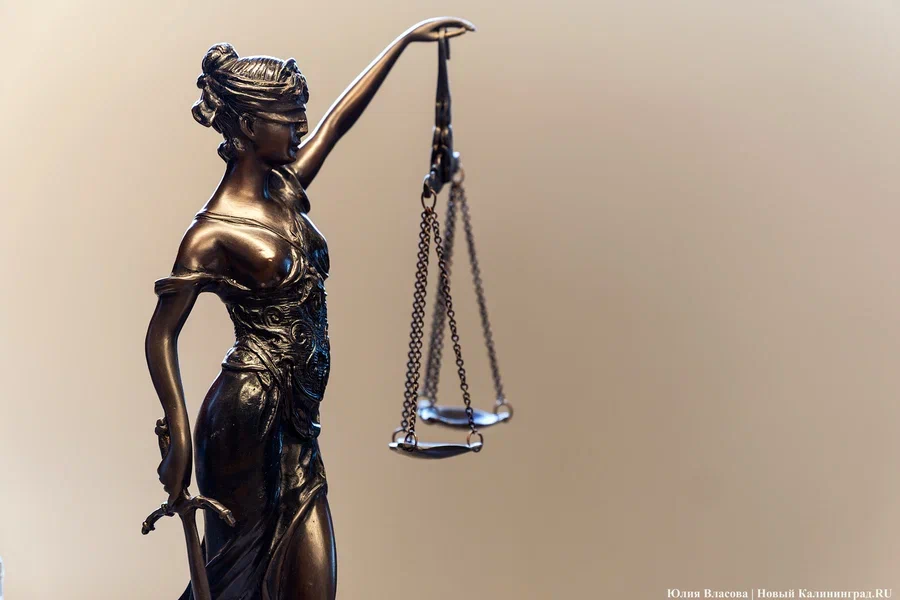 16-летнюю жительницу области обвиняют в склонении к употреблению наркотиков и их сбыте