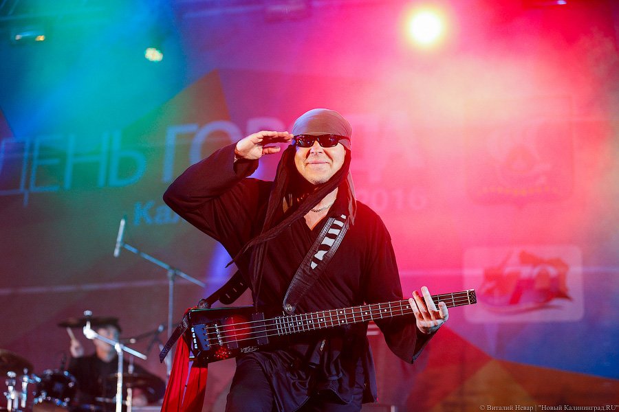 Мы к вам заехали на час, и вам не повезло:  как прошел концерт у Дома Советов