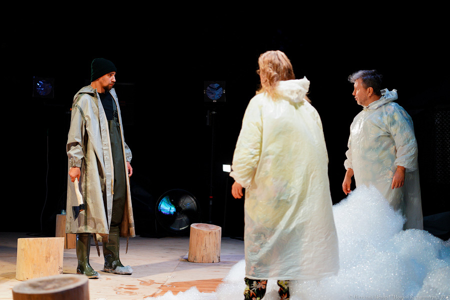 Сентябрьская «Гроза»: калининградский Драмтеатр сыграл спектакль на Верхнем озере