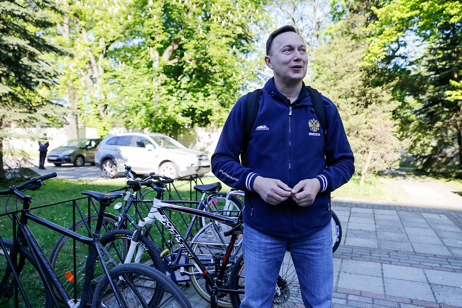 Приколесили: как калининградские чиновники в пятницу на работу добирались