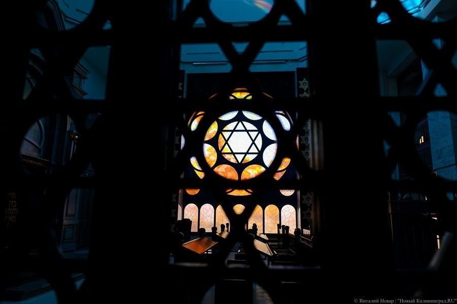 Год назад в Калининграде открылась синагога. Рассказываем, как устроена её жизнь