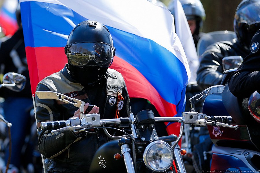 Российские байкеры в Польше: в Бранево почтили память павших солдат