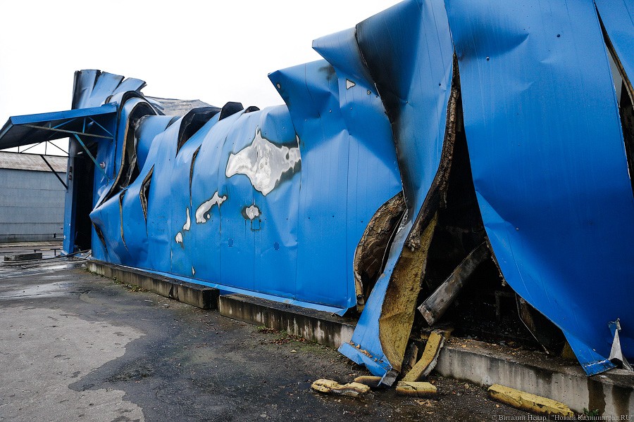 Огненное утро: как калининградские пожарные спасали винный склад