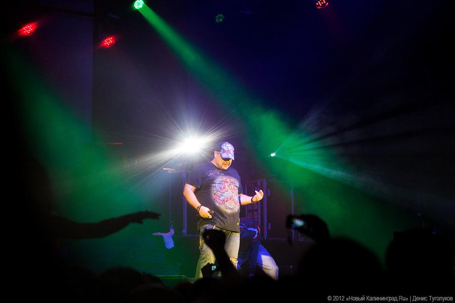 «Вспомнить все»: фоторепортаж с концерта группы «Руки вверх»