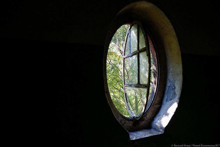 «Придет ОМОН»: жители аварийного дома в Балтийске рискуют оказаться на улице