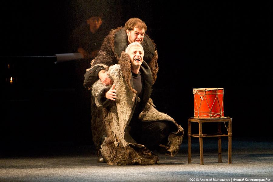 Гамлет: постановка Някрошюса и театра «Мено Фортас» в Калининграде