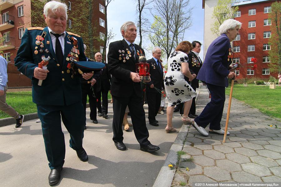 «Дома у ветеранов»: День Победы у калининградского Дома ветеранов