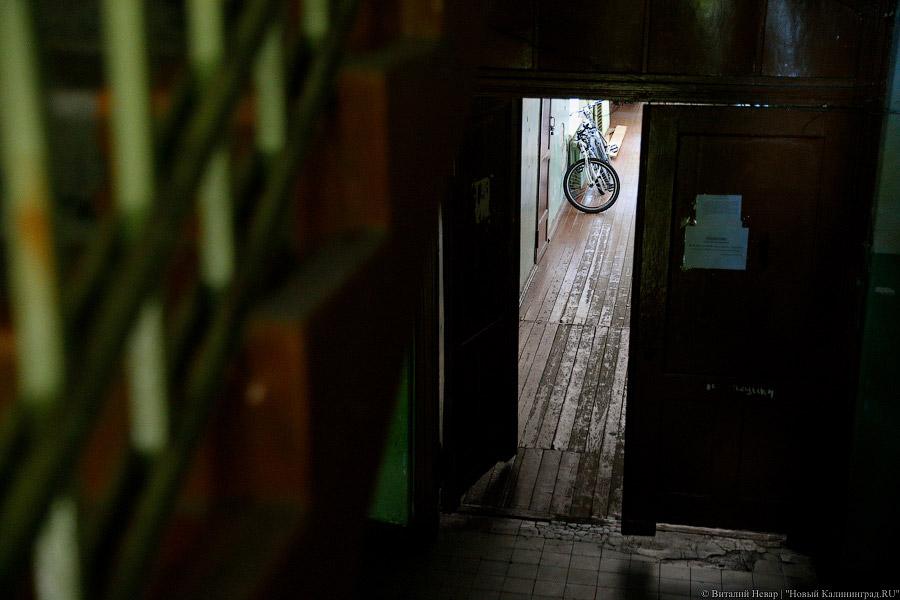 «Придет ОМОН»: жители аварийного дома в Балтийске рискуют оказаться на улице