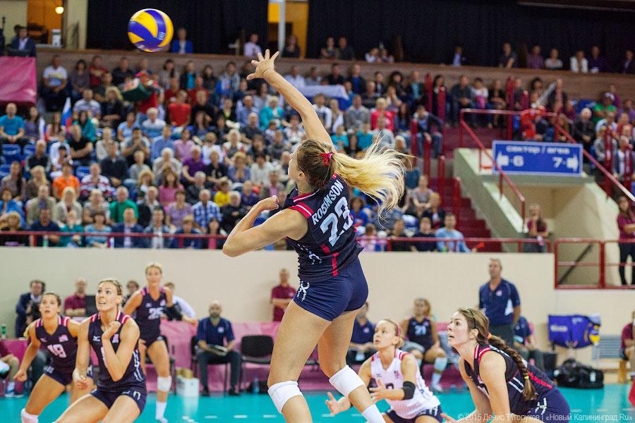 Первый блин комом: российские волейболистки проиграли американкам (фото)