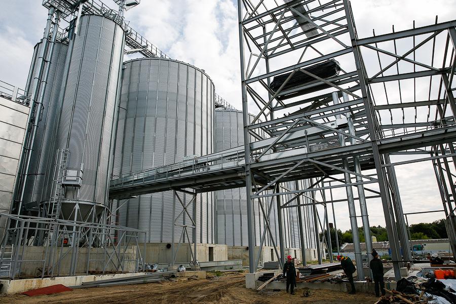 Без паники и спасибо Путину: что думают производители хлеба и консервов о продовольственном эмбарго