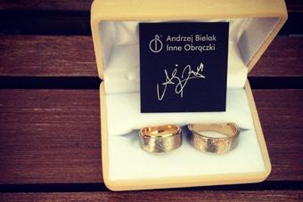 На собственном опыте: как купить обручальные кольца на ювелирном сайте