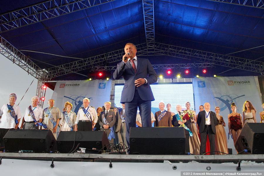 «Дважды дождливый»: фоторепортаж с гала-концерта к 757-летию Калининграда