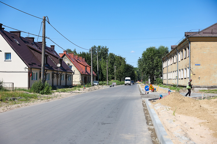 Ремонт на три года: что происходит с ул. Карташева, где сменился подрядчик (фото)