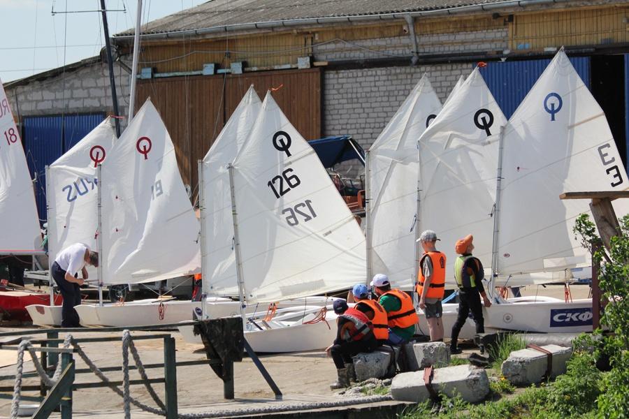 «Внимание, старт!»: репортаж с открытия парусного сезона 