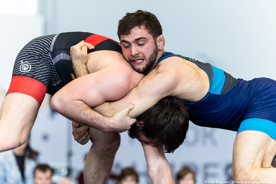 На пределе сил: в Калининграде прошел турнир по борьбе на Кубок Андрея Шумилина (фото)