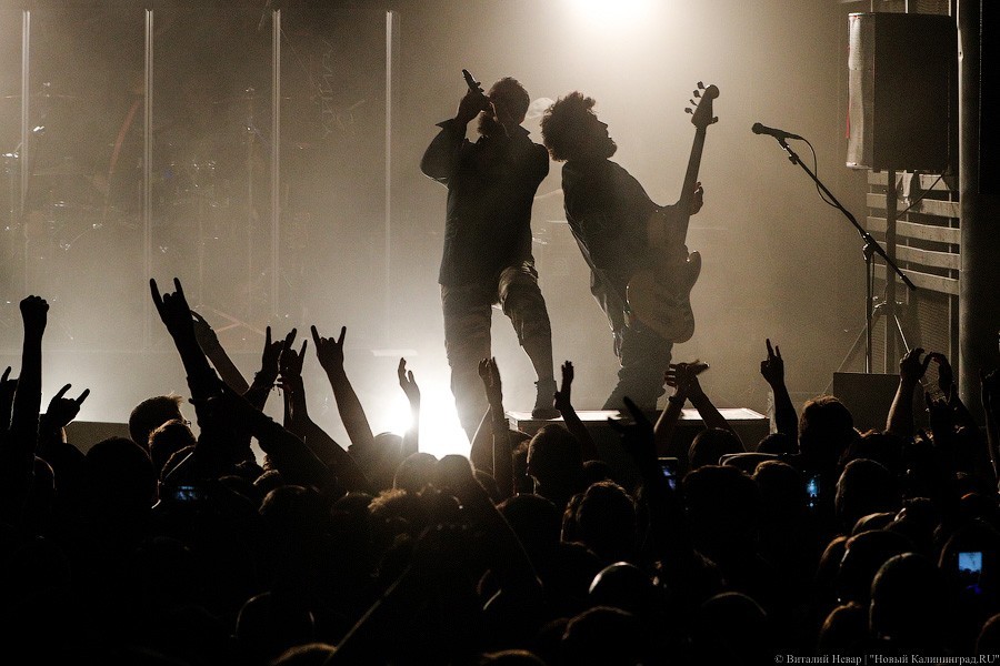 Ни траурный марш забывших дорогу домой: как «Пилот» привёз в Калининград рок