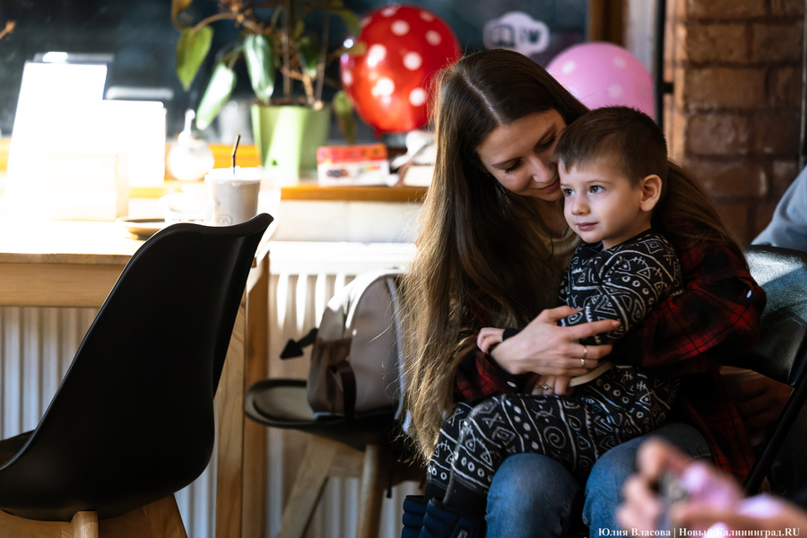 Что останется после нас: в «Воротах» открылась выставка современной мозаики