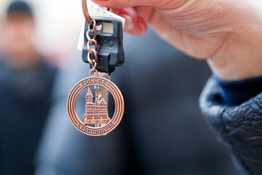 «Просто не верится»: дольщики КЖС спустя 15 лет получили квартиры