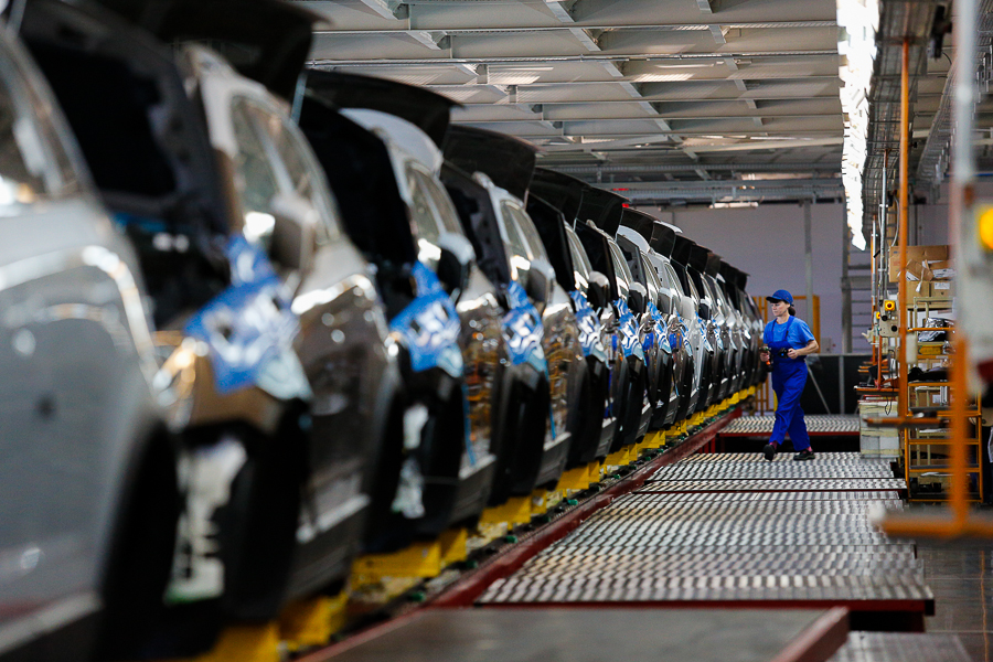 СМИ: Toyota закрывает завод в России и увольняет сотрудников