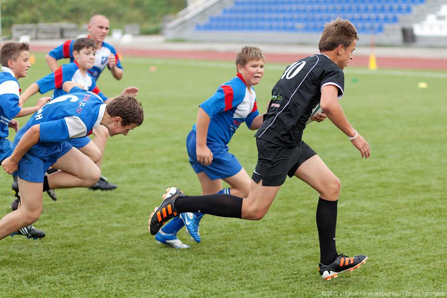 «Битва за овал»: фоторепортаж с международного турнира по регби