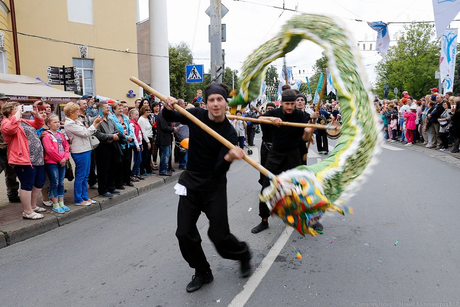 Все при параде: пешеходная зона Калининграда в День города (фото)