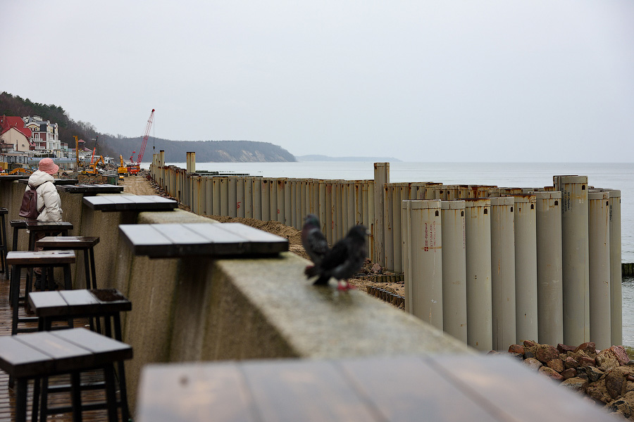 Вода, сваи, буны: что происходит в Светлогорске, где реконструируют старый променад (фото)