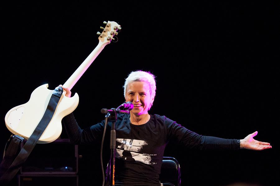 «Белая песня»: фоторепортаж с концерта Светланы Сургановой