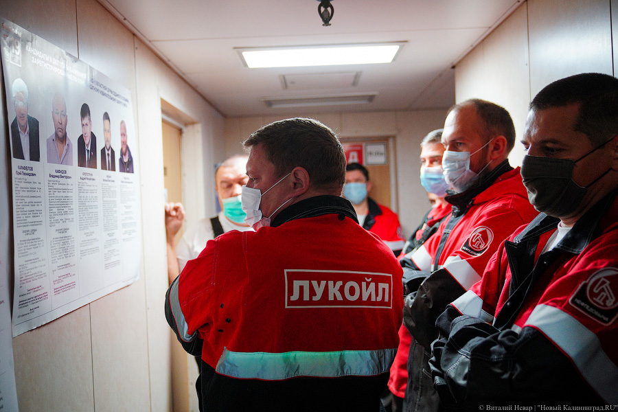 Прилетит вдруг волшебник: как голосовали на платформе «Д-6»