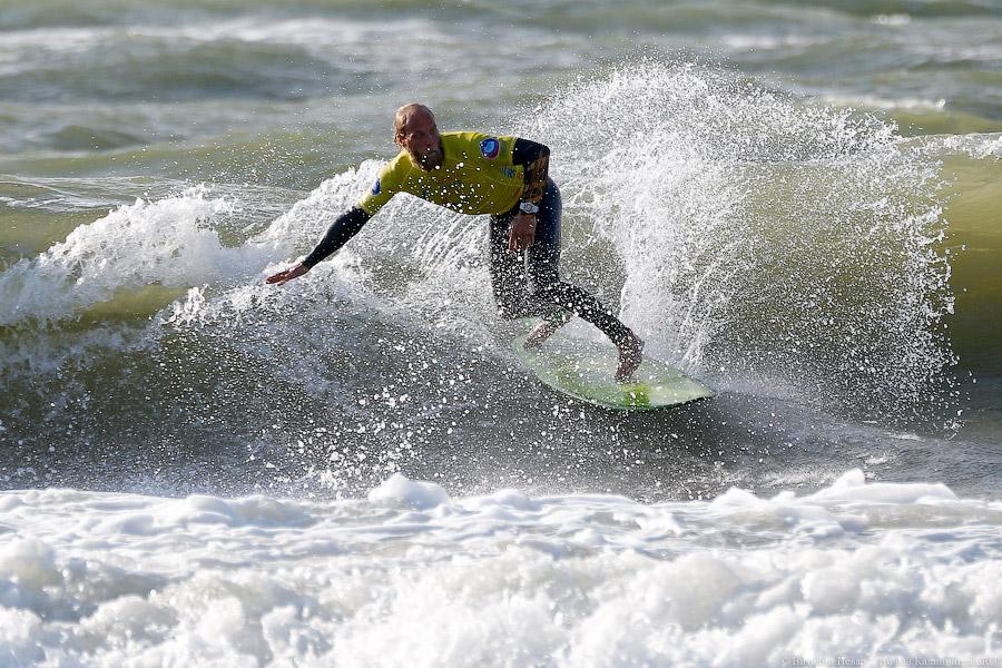 На волне «профи»: фоторепортаж с Чемпионата по серфингу в Зеленоградске