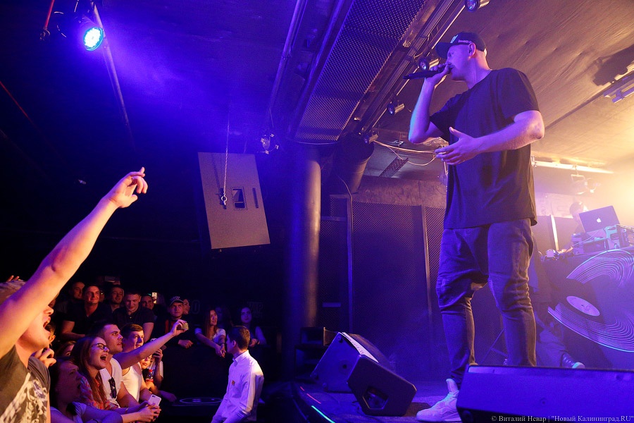 Не надо танцевать: в клубе «Yalta» выступила группа «Каста»