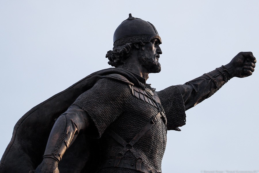 Невский в деталях: как выглядит новый памятник вблизи