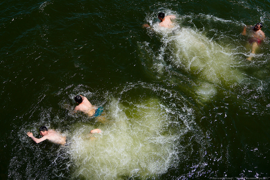 Тесные контакты: пляжи области в жаркие выходные были забиты туристами (фото)