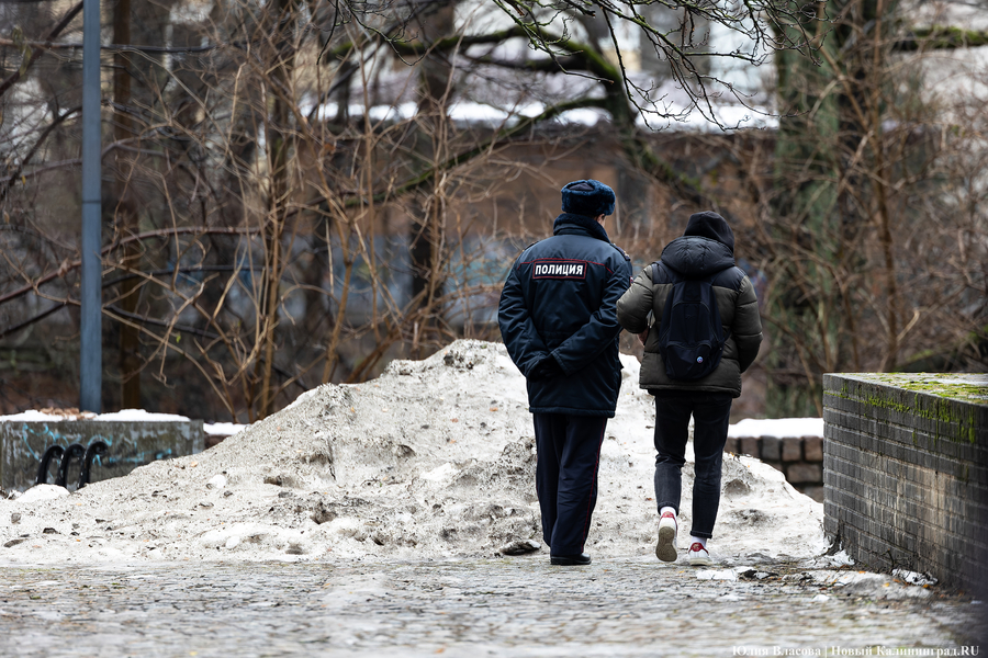 Черный ящик: в Калининграде провели сбор подписей против закона об абортах (фото)
