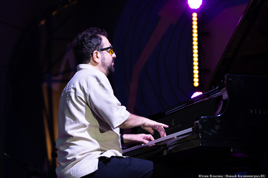 Дикие пляски цыганских шляпников: оглушительное закрытие «Калининград Сити Джаза» (фото)