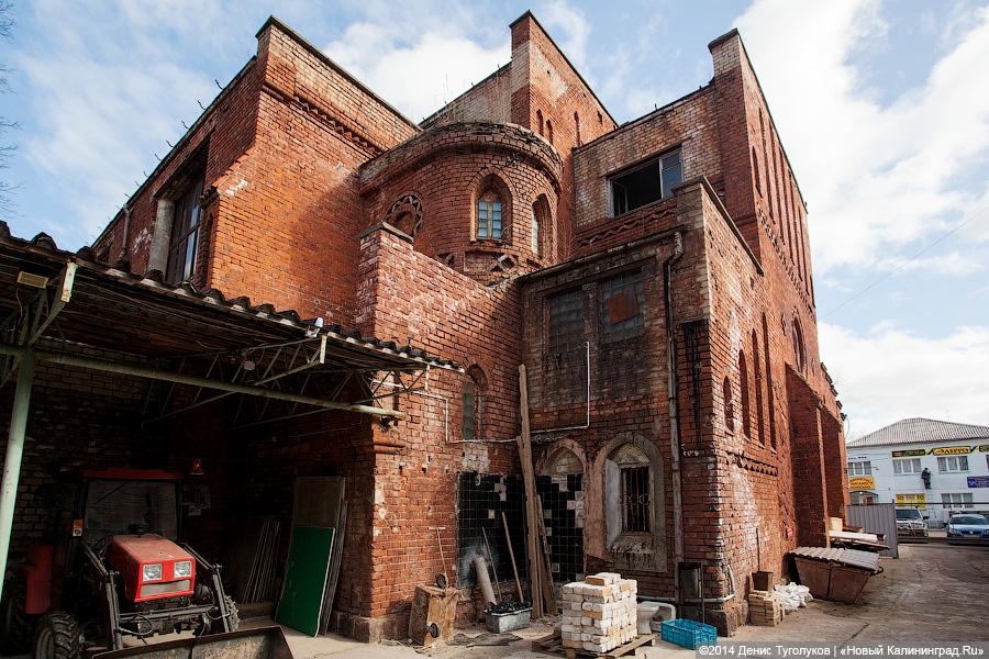 «Инвентарь дворника не трогать!»: что происходит с уцелевшими фрагментами кирх в Советске