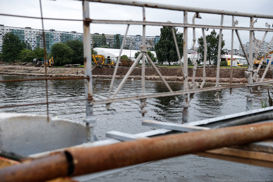 Подарок мэру: как строители успевают ремонтировать Деревянный и Высокий мосты