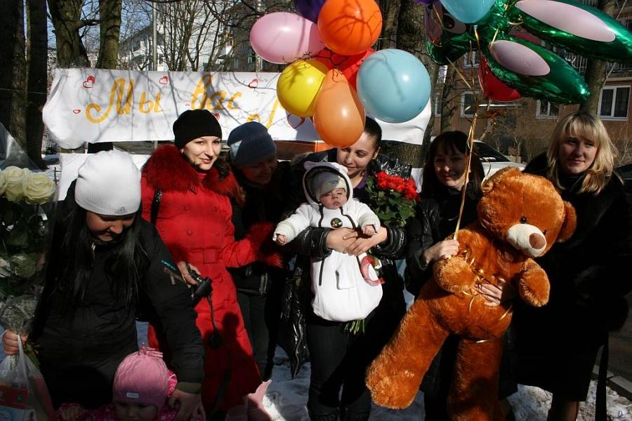 Маленький Жора вернулся домой : фоторепортаж Нового Калининград.Ru