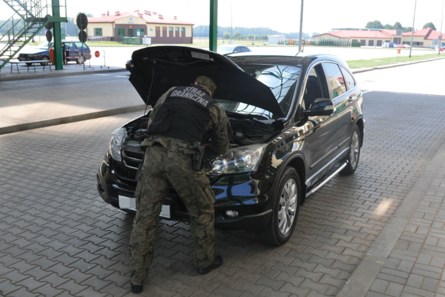 В Гжехотках задержан внедорожник Honda из Калининграда с перебитым VIN