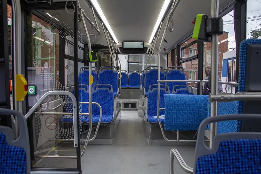 В муниципалитетах региона введён бесплатный проезд для детей из многодетных семей