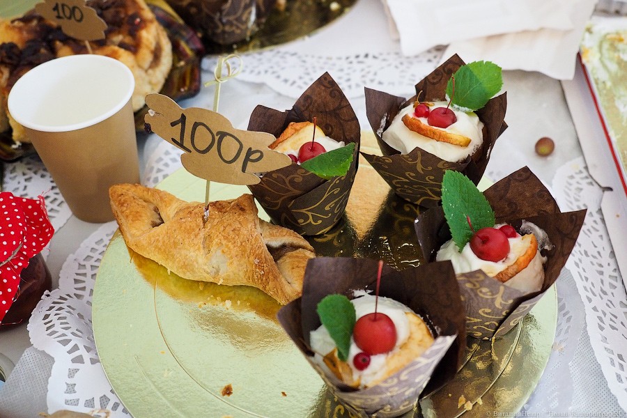 Традиционное осеннее добро: как прошел Благотворительный фестиваль шарлотки